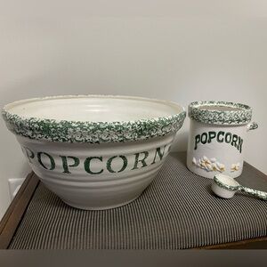 Green and White ceramic Popcorn Bowl Set
